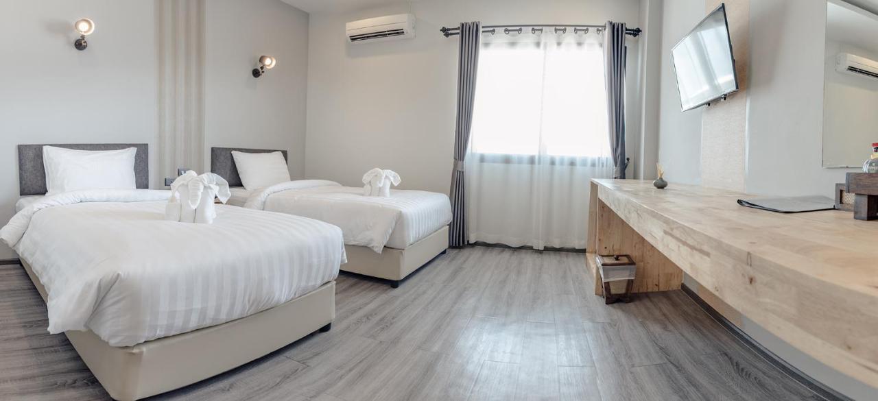 Peppy Hotel-Pepperyhills Hotel Чиангмай Екстериор снимка